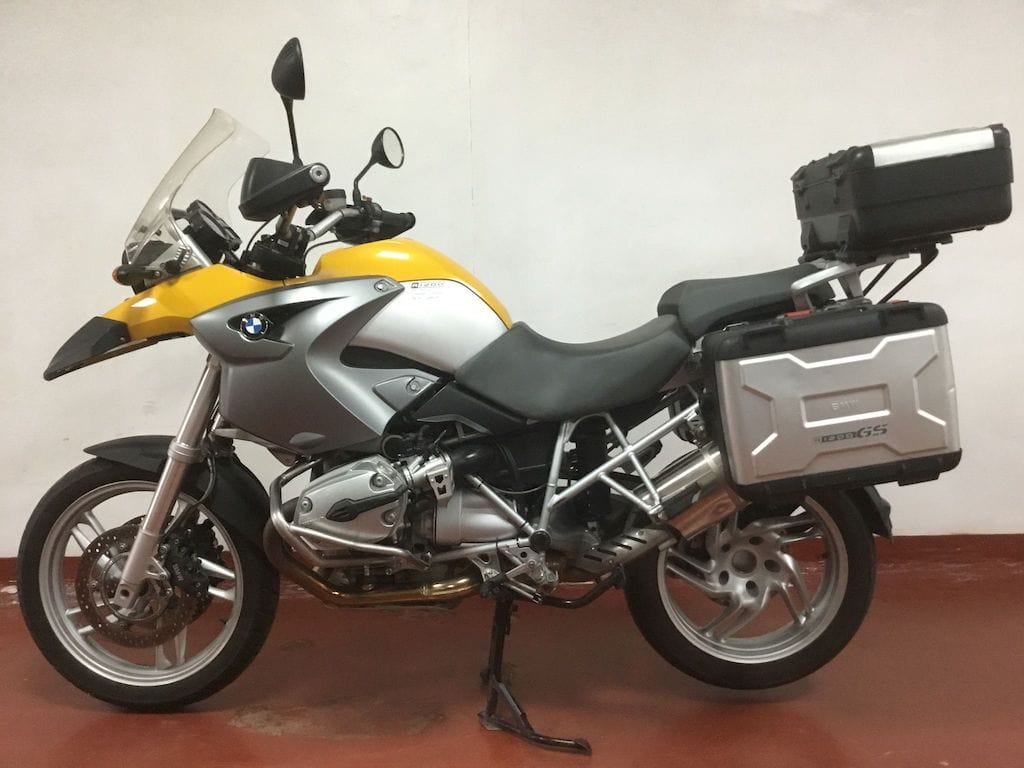 1200GS amarilla