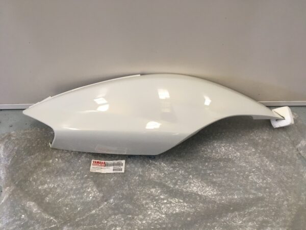 CS50 Jog R 2002/2003 tapa trasera derecha